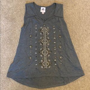 Knox rose size s shirt 💛